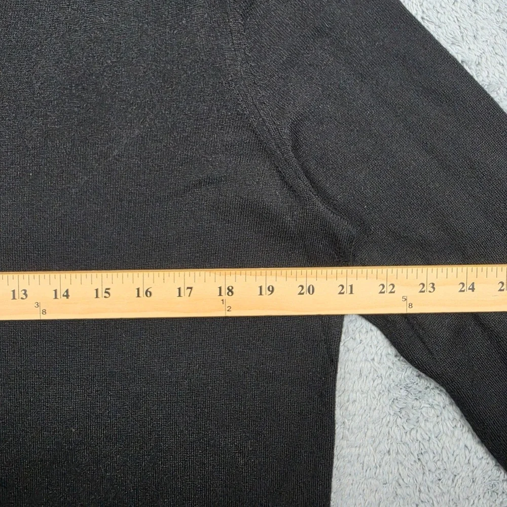 Banana Republic Cashmere Blend Sweater Mens L Black Silk V-Neck Fine Knit Solid